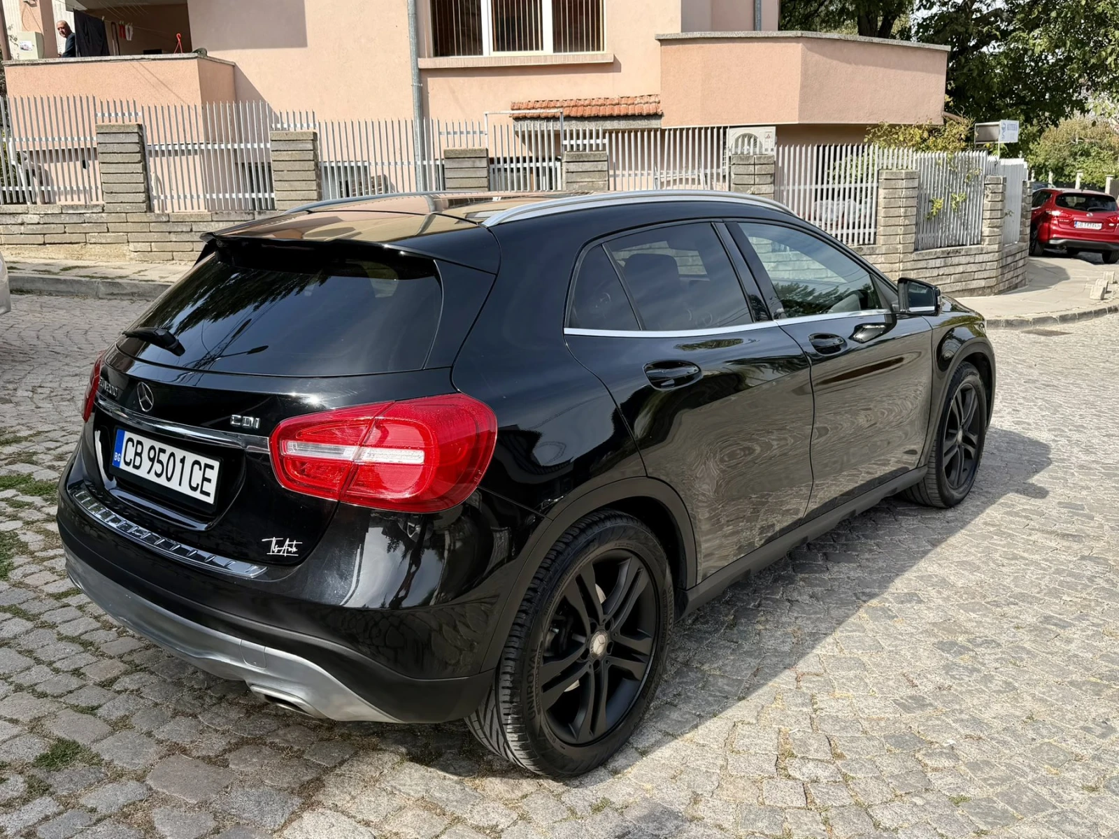 Mercedes-Benz GLA 200, снимка 5 - Автомобили и джипове - 56429804