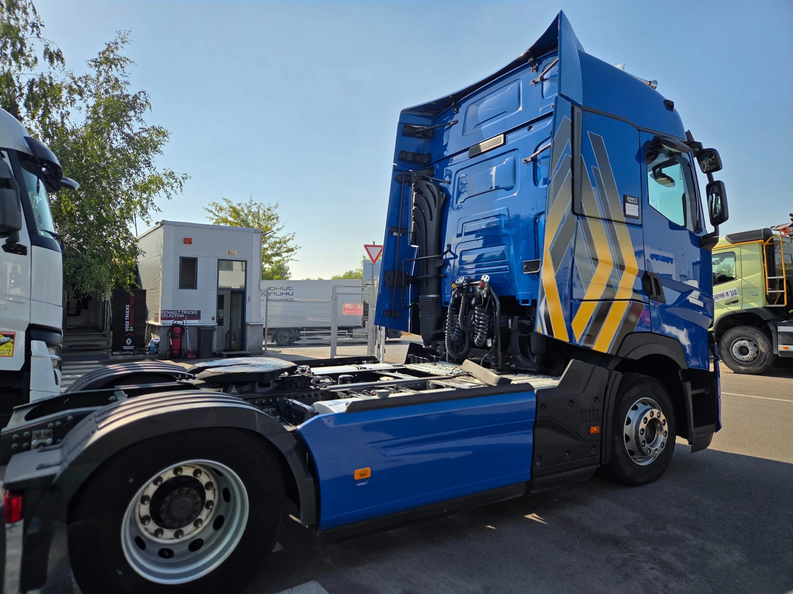 Renault T * * * ЛИЗИНГ ЗА НОВИ ФИРМИ* * *  - изображение 2