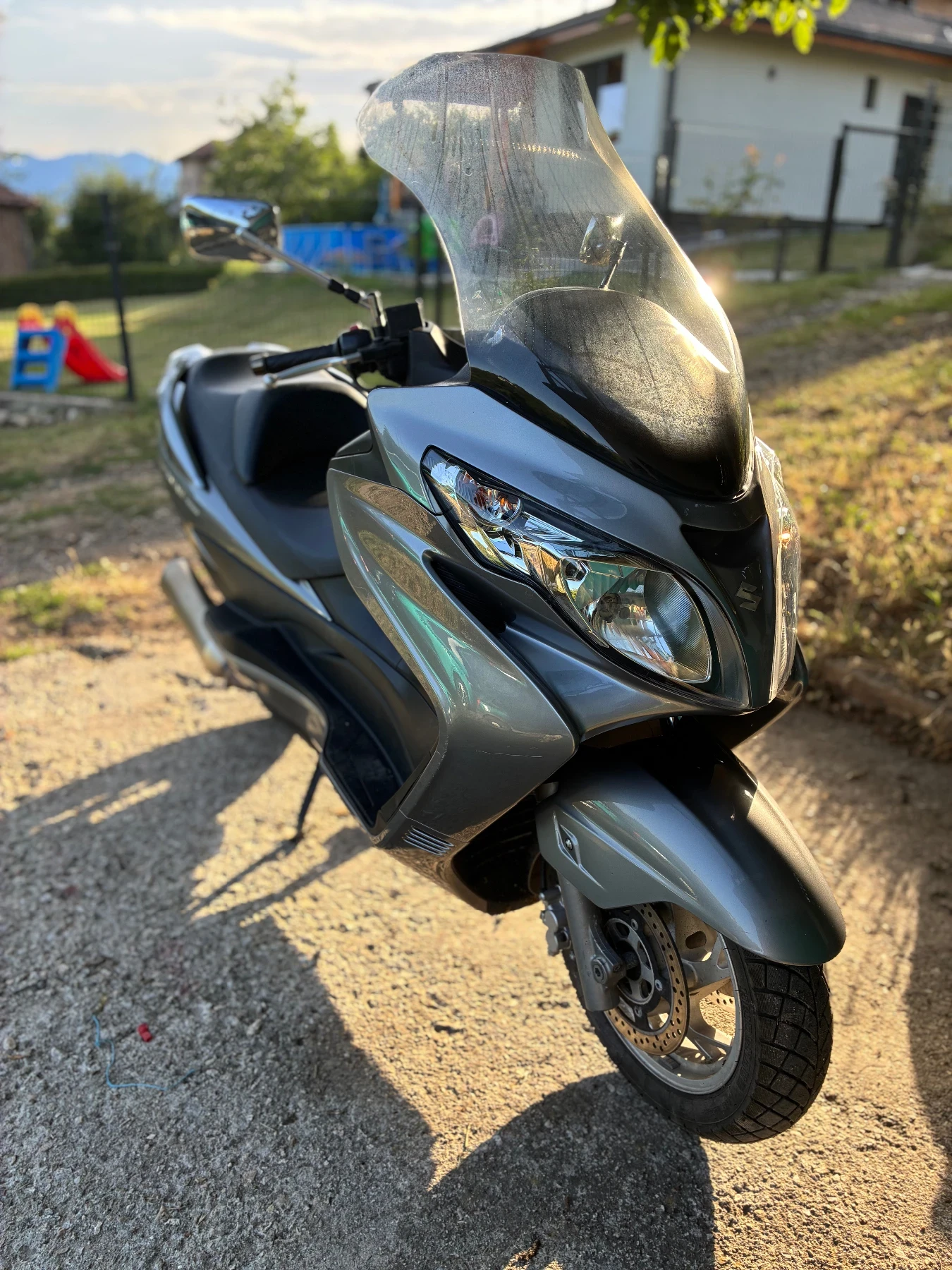 Suzuki Burgman 400
