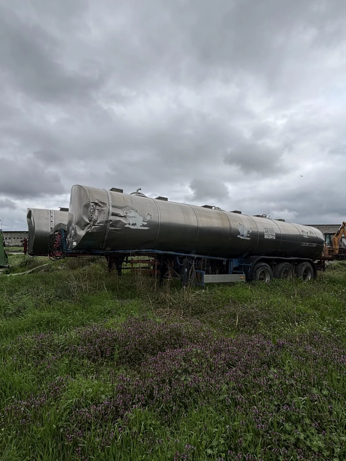 Полуремарке Schwarzmuller SAP 33