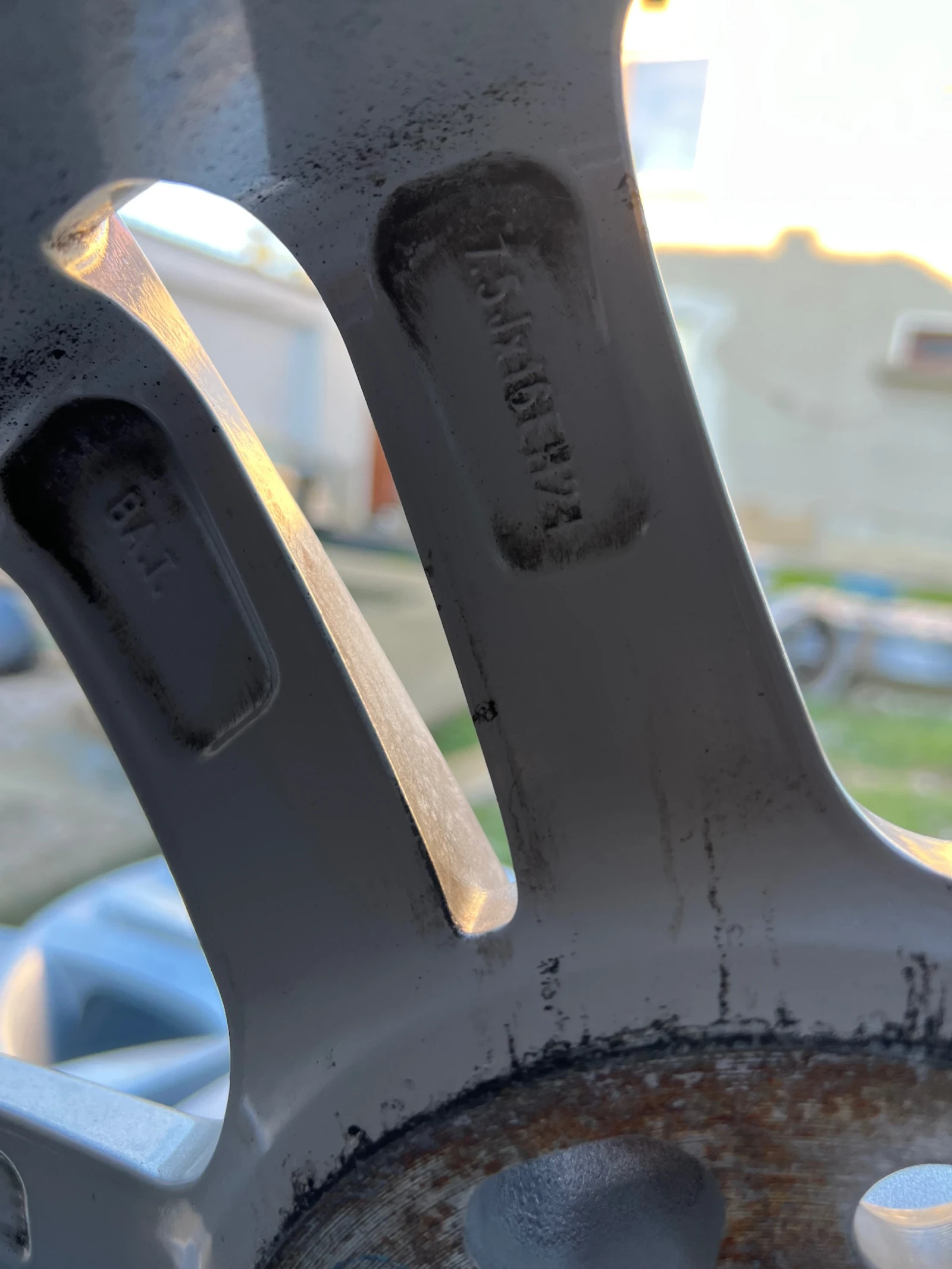 ������ | Mobile.bg � ����������� 4