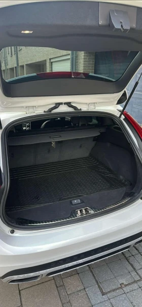 Volvo V60 Cross Country, снимка 10