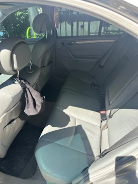 Mercedes-Benz C 220, снимка 10