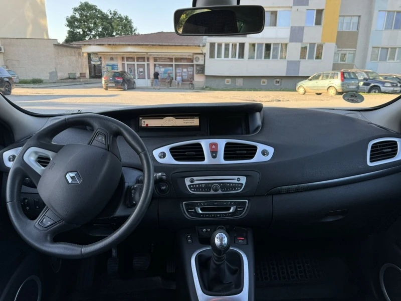 Renault Grand scenic 1.5 DCi, снимка 10 - Автомобили и джипове - 46406093