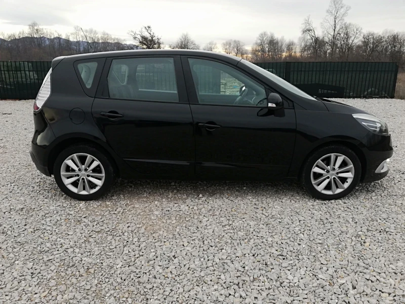 Renault Scenic 1.5dci kli navi, снимка 7 - Автомобили и джипове - 48581836