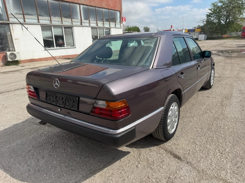 Mercedes-Benz 124 2.6 бензин , снимка 3 - Автомобили и джипове - 50215324