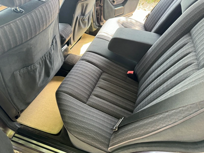 Mercedes-Benz 124 2.6 бензин , снимка 13 - Автомобили и джипове - 50215324