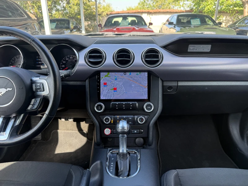 Ford Mustang, снимка 14 - Автомобили и джипове - 51200833