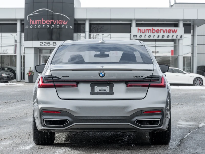 BMW 750 xDrive, С РЕГИСТРАЦИЯ&АВТО КРЕДИТ, снимка 6 - Автомобили и джипове - 53289671