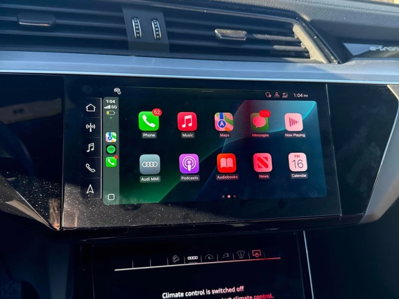 Audi E-Tron * quattro * CARFAX * БЕЗ ПЪРВОНАЧАЛНА ВНОСКА, снимка 10 - Автомобили и джипове - 53322951