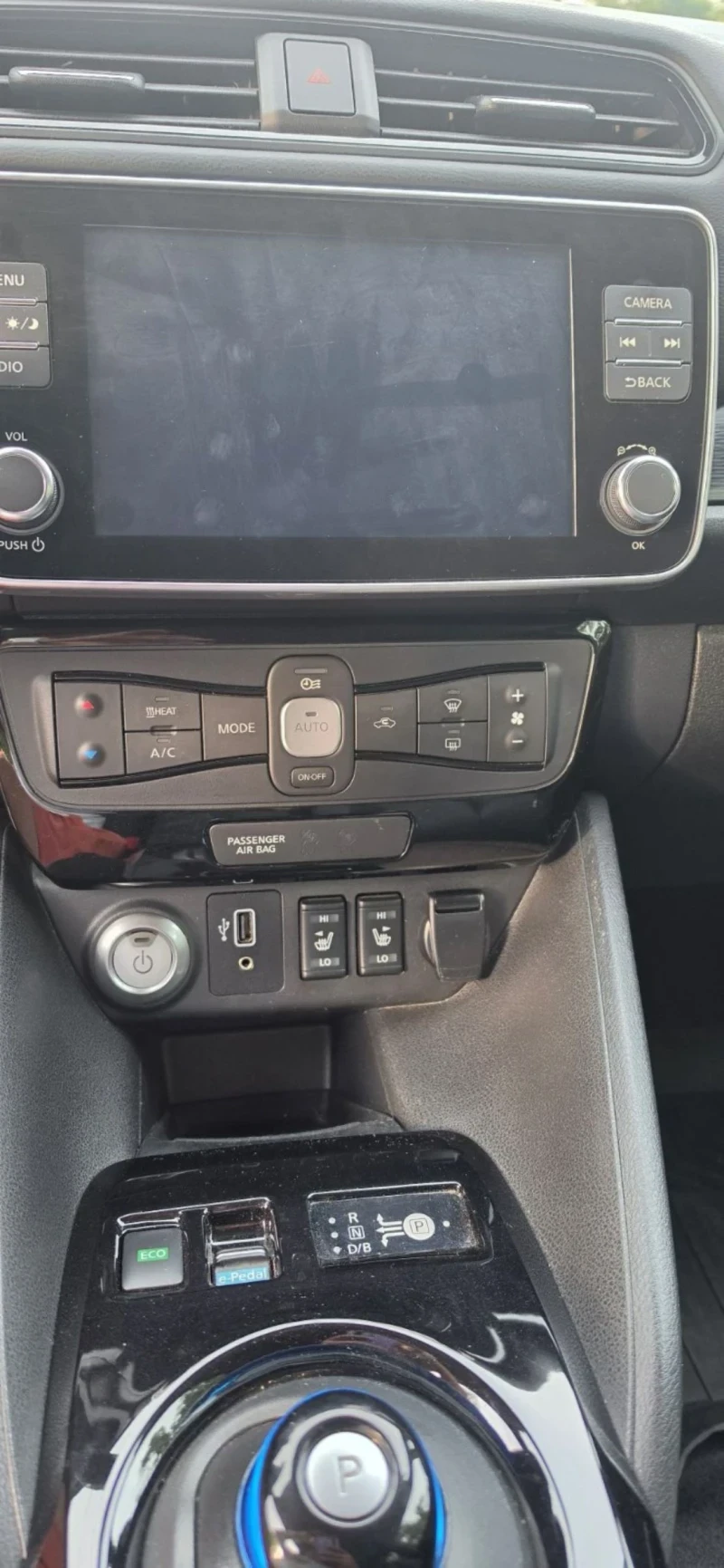 Nissan Leaf  Nissan Leaf 64Wh BOSSE DIS KAMERA 360 40000км, снимка 11 - Автомобили и джипове - 55911669