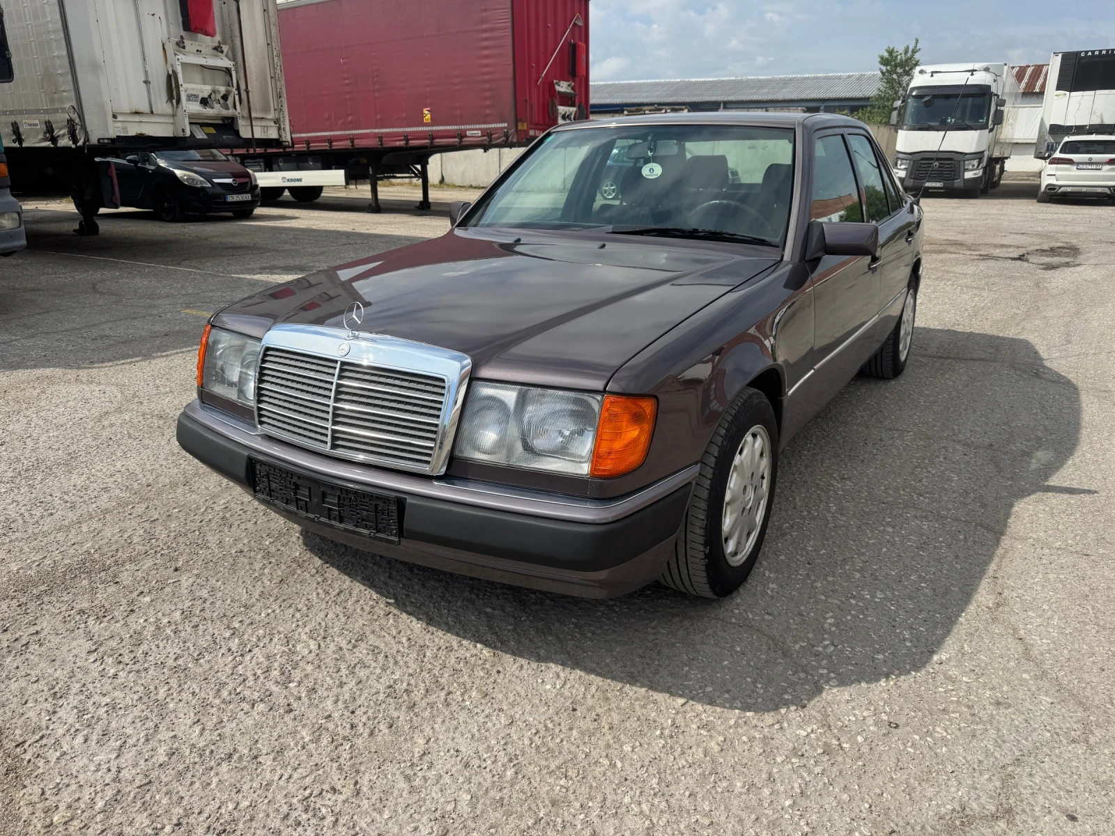 Mercedes-Benz 124 2.6 бензин , снимка 1