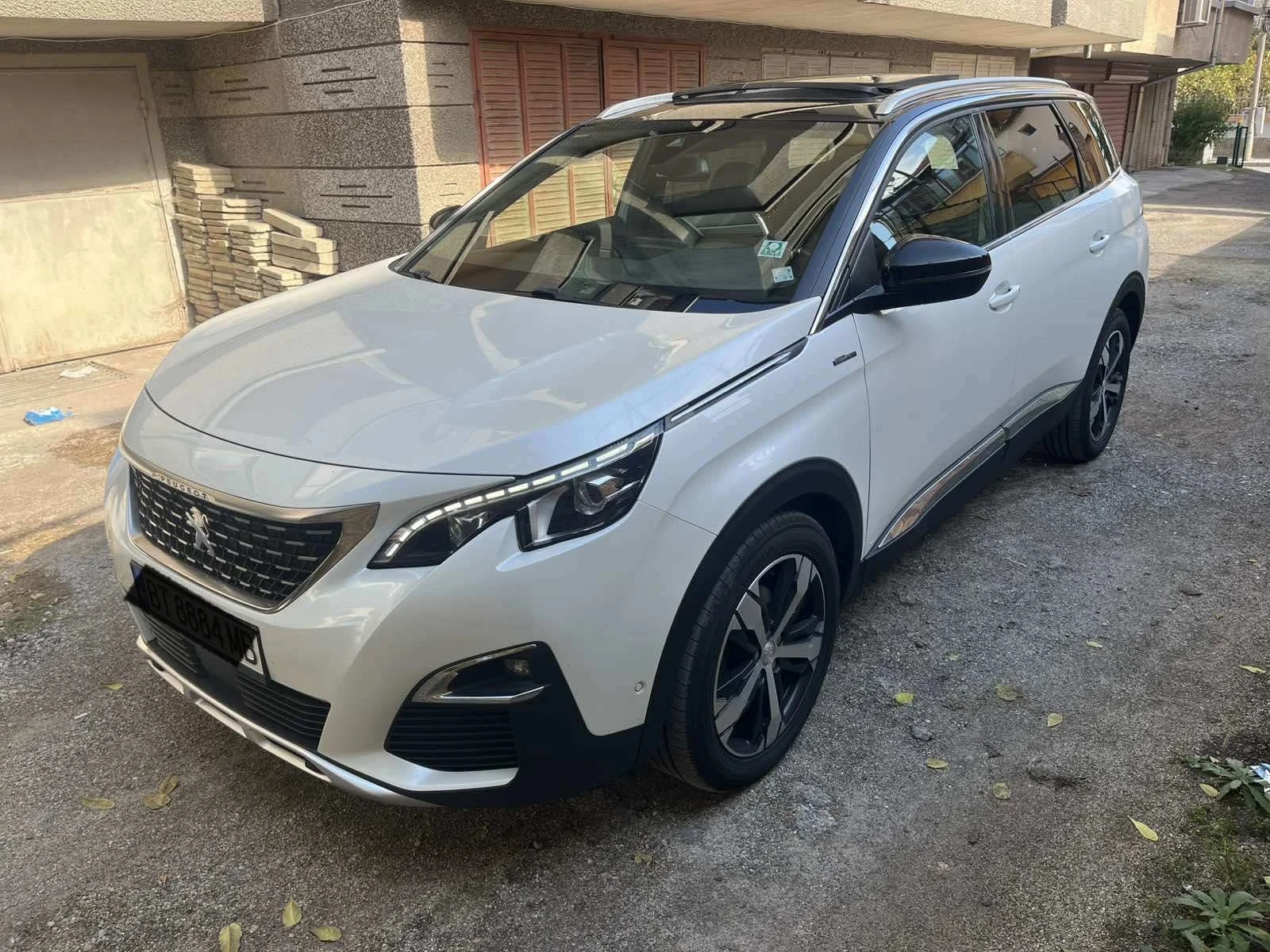 Peugeot 5008 2.0 BluHdi GT-line 7 места, снимка 1