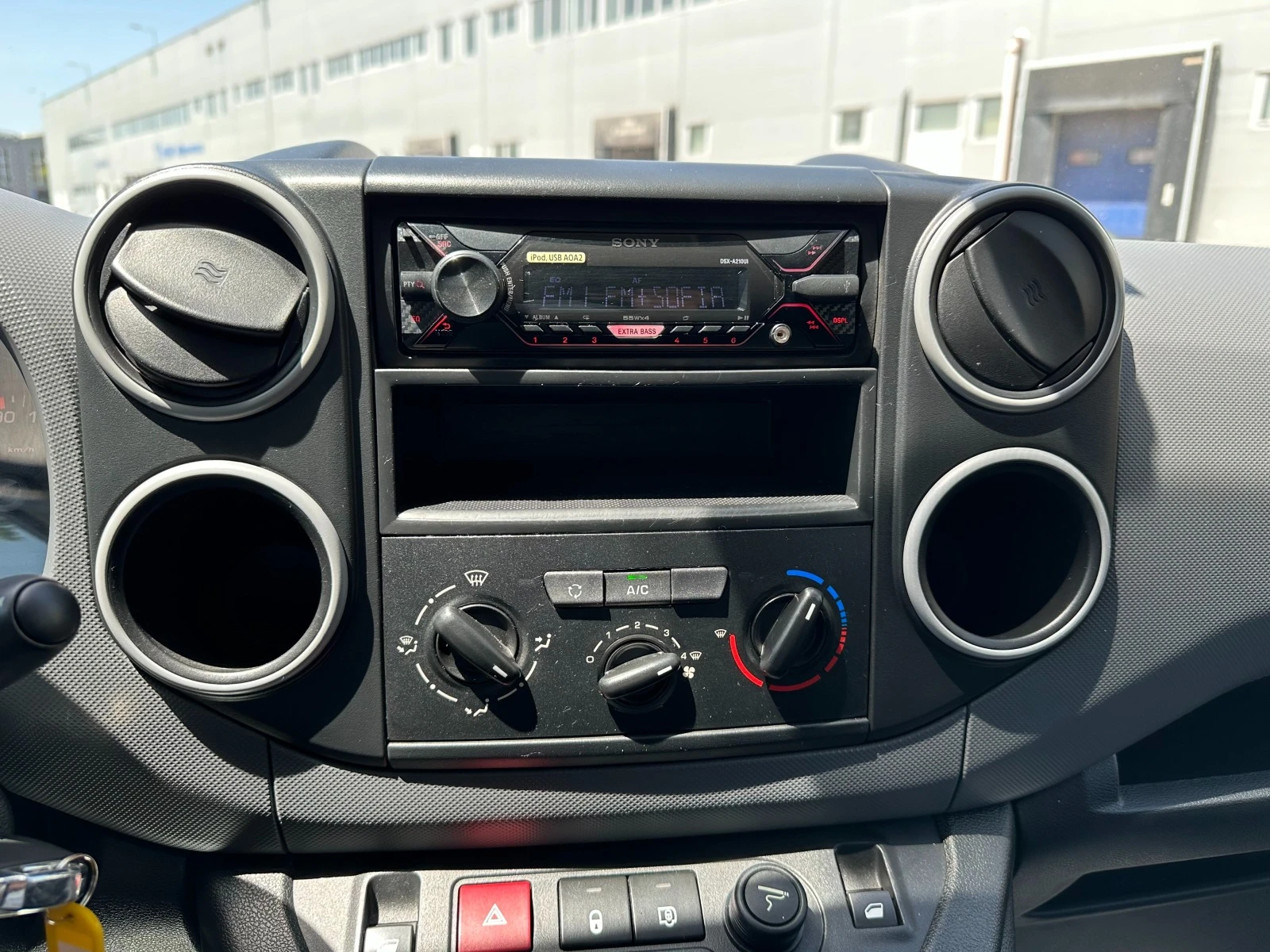 Peugeot Partner 1.6HDI 99к.с. | Mobile.bg — изображение 11