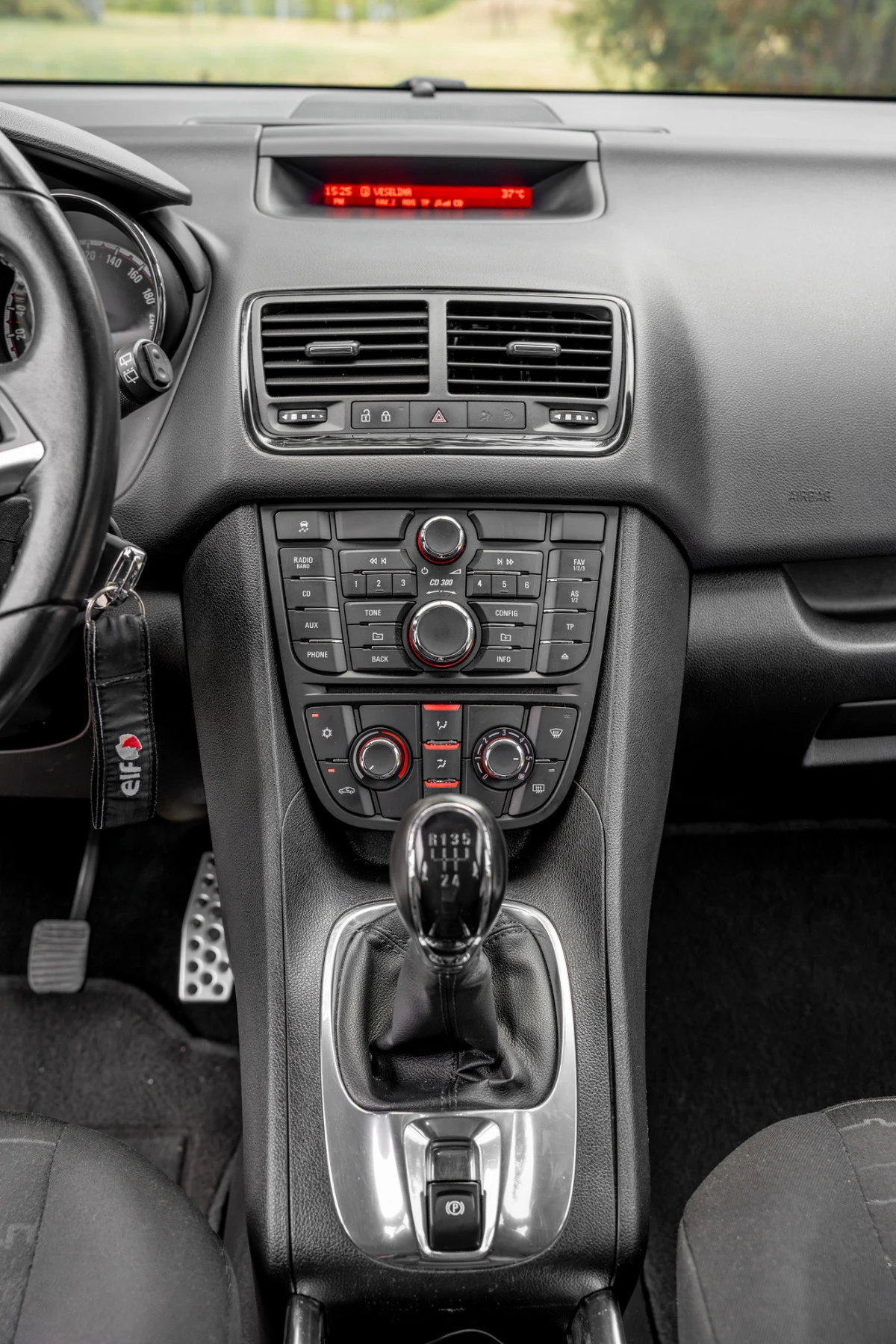 Opel Meriva 1.3 EcoFlex | Mobile.bg — изображение 15