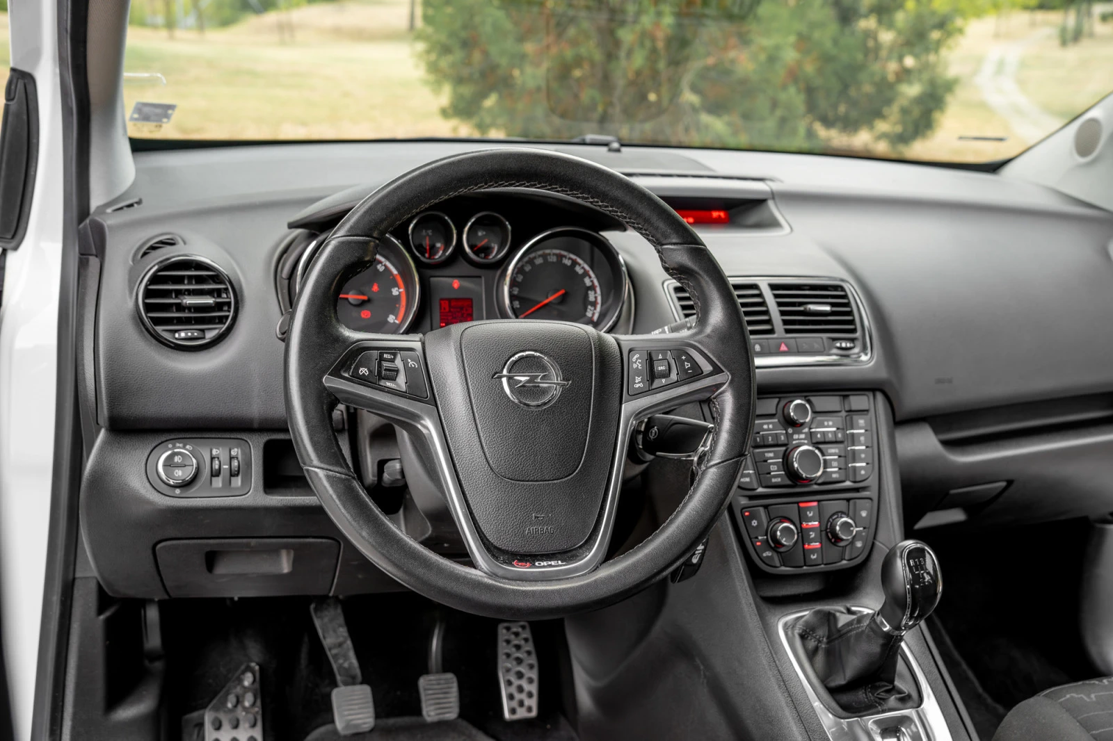 Opel Meriva 1.3 EcoFlex | Mobile.bg — изображение 11