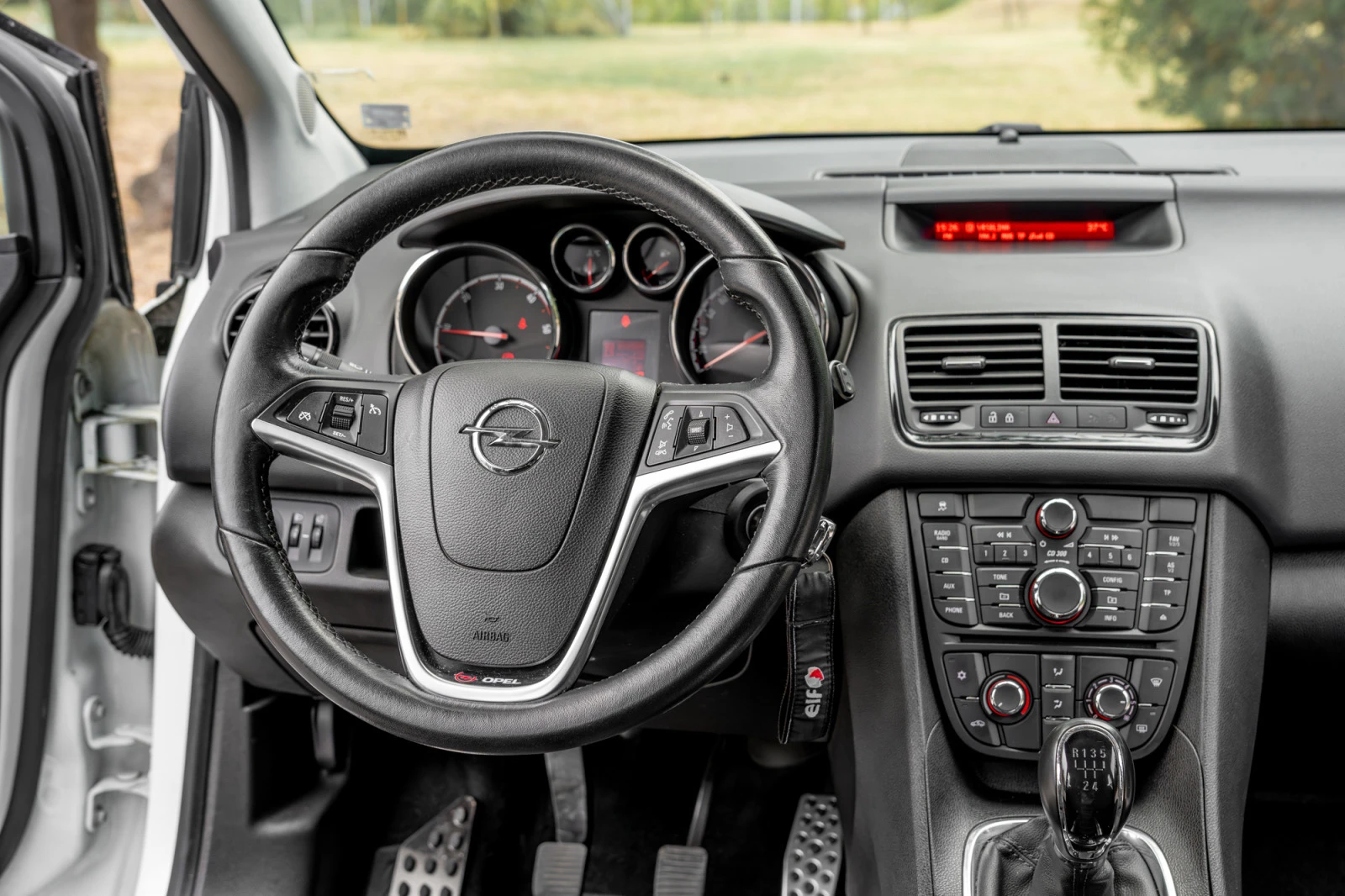 Opel Meriva 1.3 EcoFlex | Mobile.bg — изображение 13