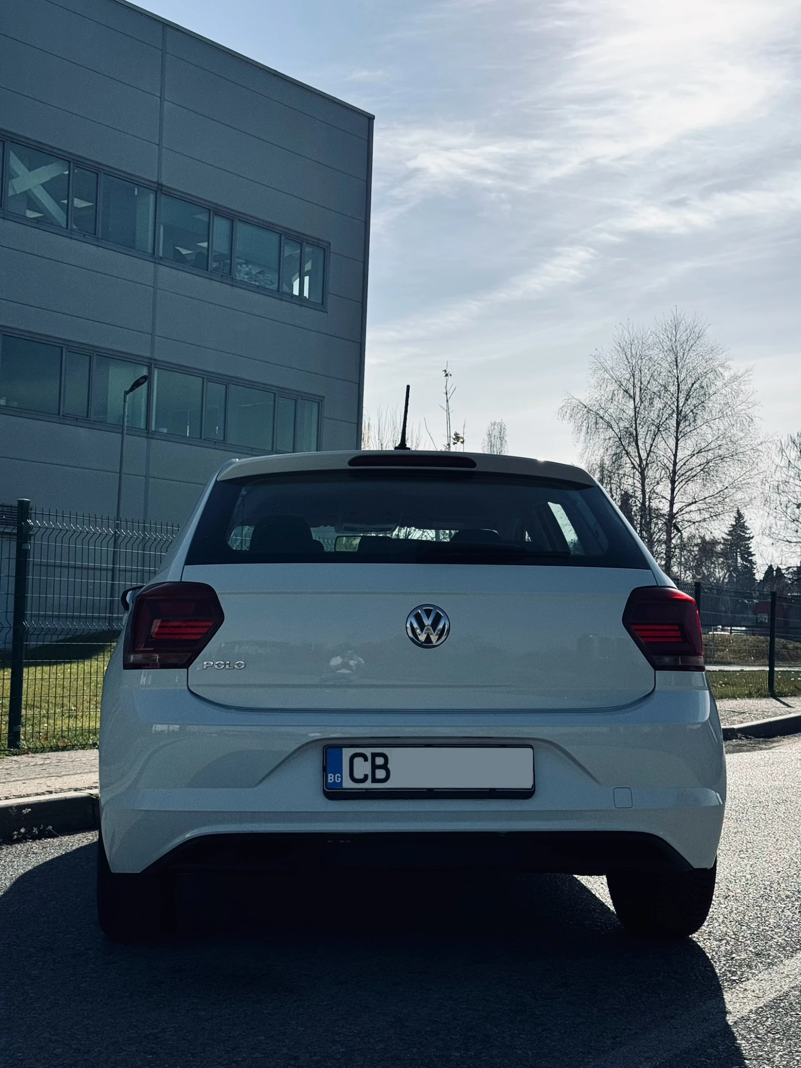 VW Polo 1.0 TSI / Автоматик  - изображение 5