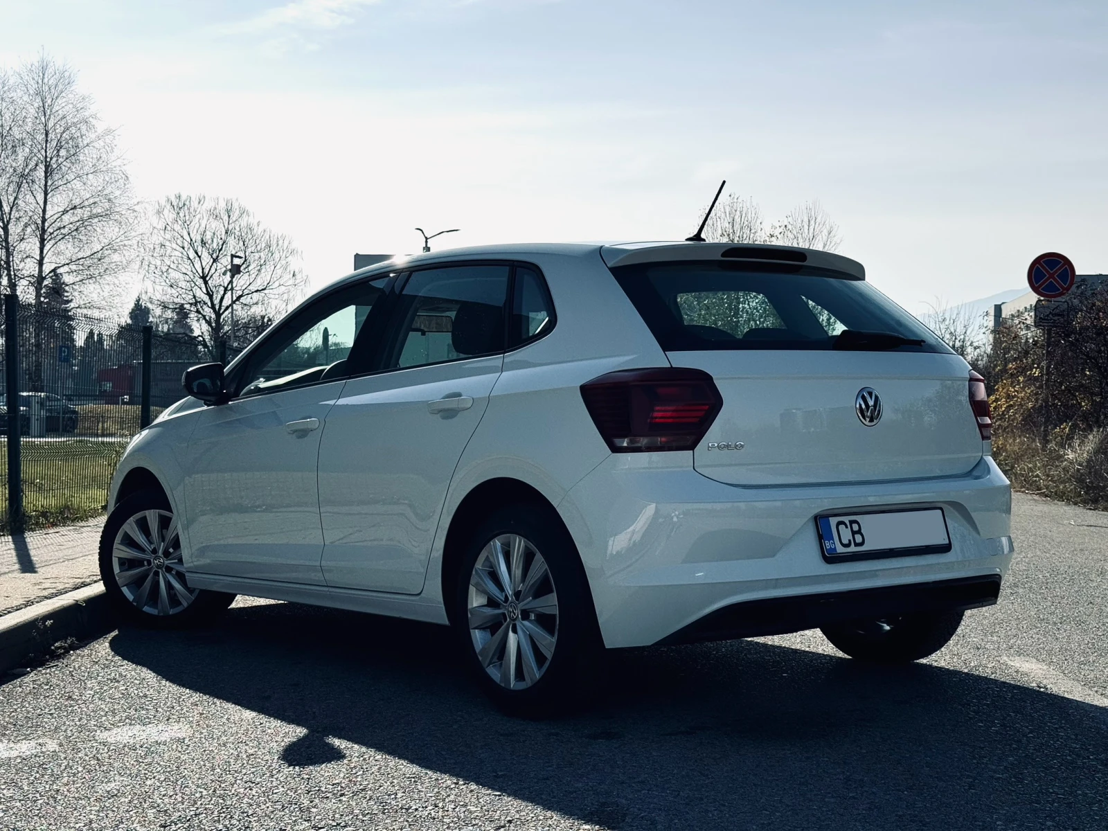 VW Polo 1.0 TSI / Автоматик  - изображение 6