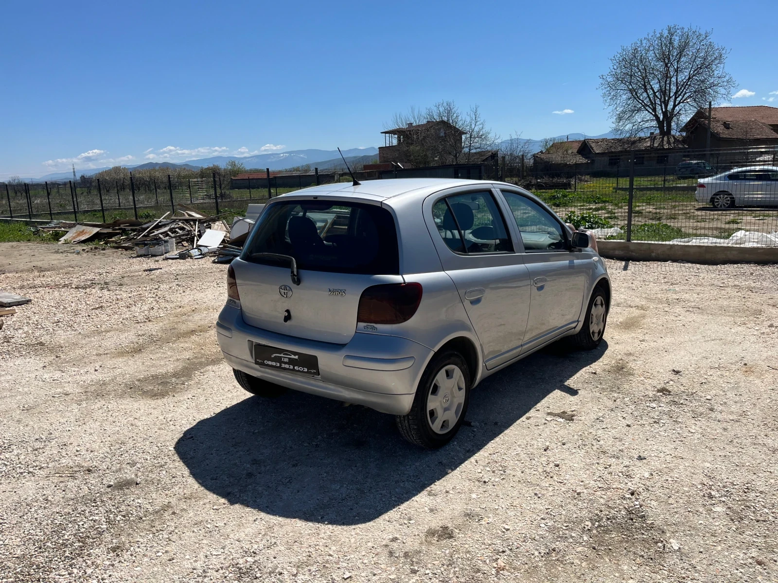 Toyota Yaris 1.4 - изображение 4
