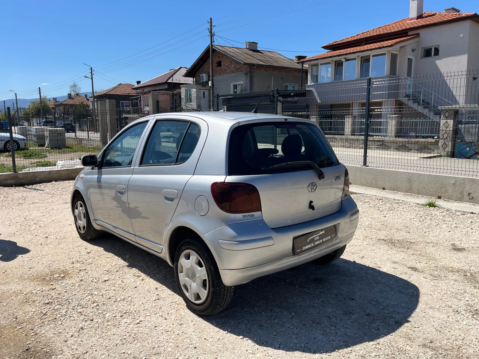Toyota Yaris 1.4 - изображение 8