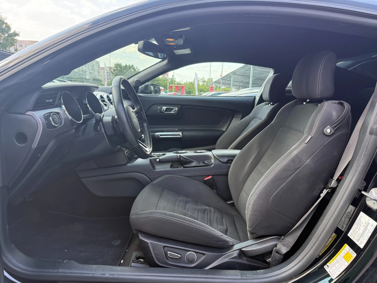 Ford Mustang  - изображение 10