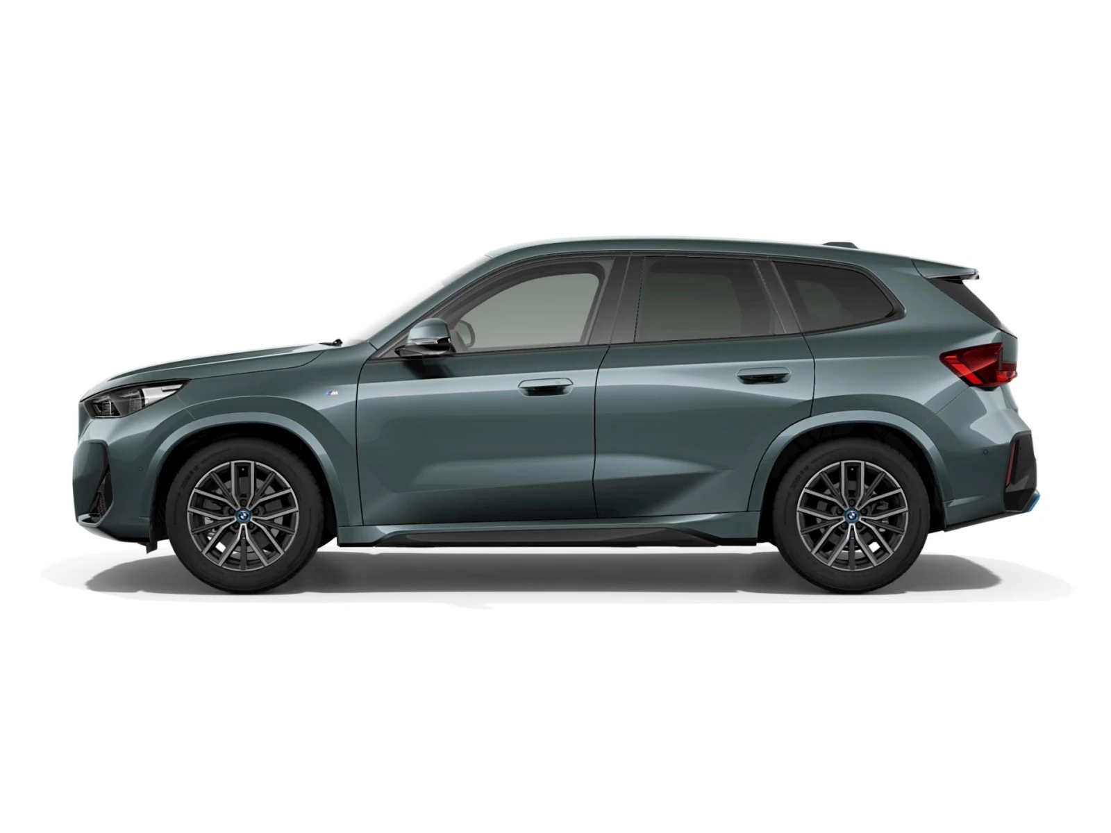 BMW iX1 xDrive30 - изображение 4