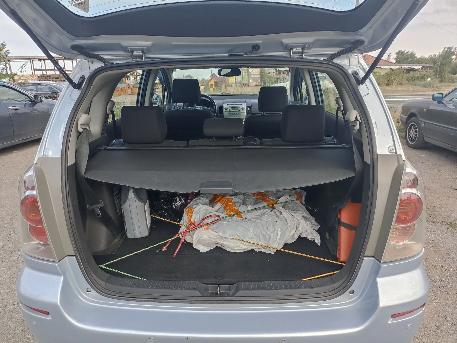 Toyota Corolla verso 1.8i LPG 6+ 1 - изображение 7