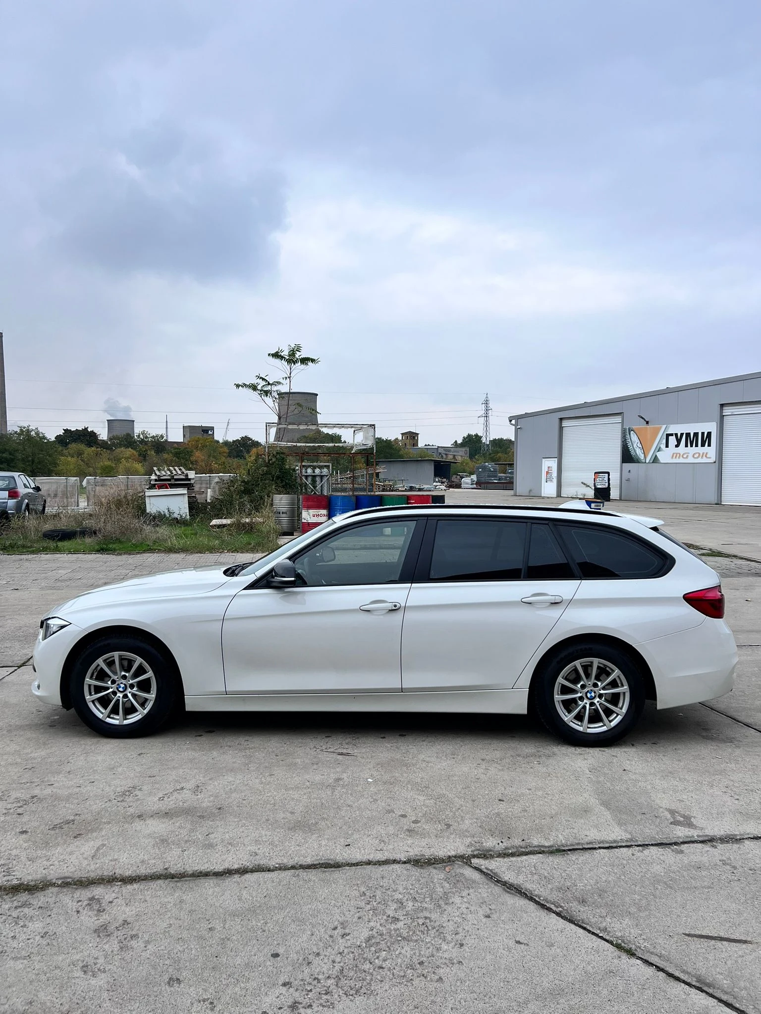 BMW 318  - изображение 8