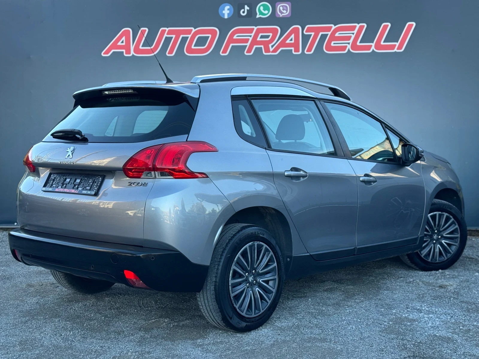 Peugeot 2008 1.2i СЕРВИЗНА ИСТОРИЯ^ЛИЗИНГ^БАРТЕР - изображение 4