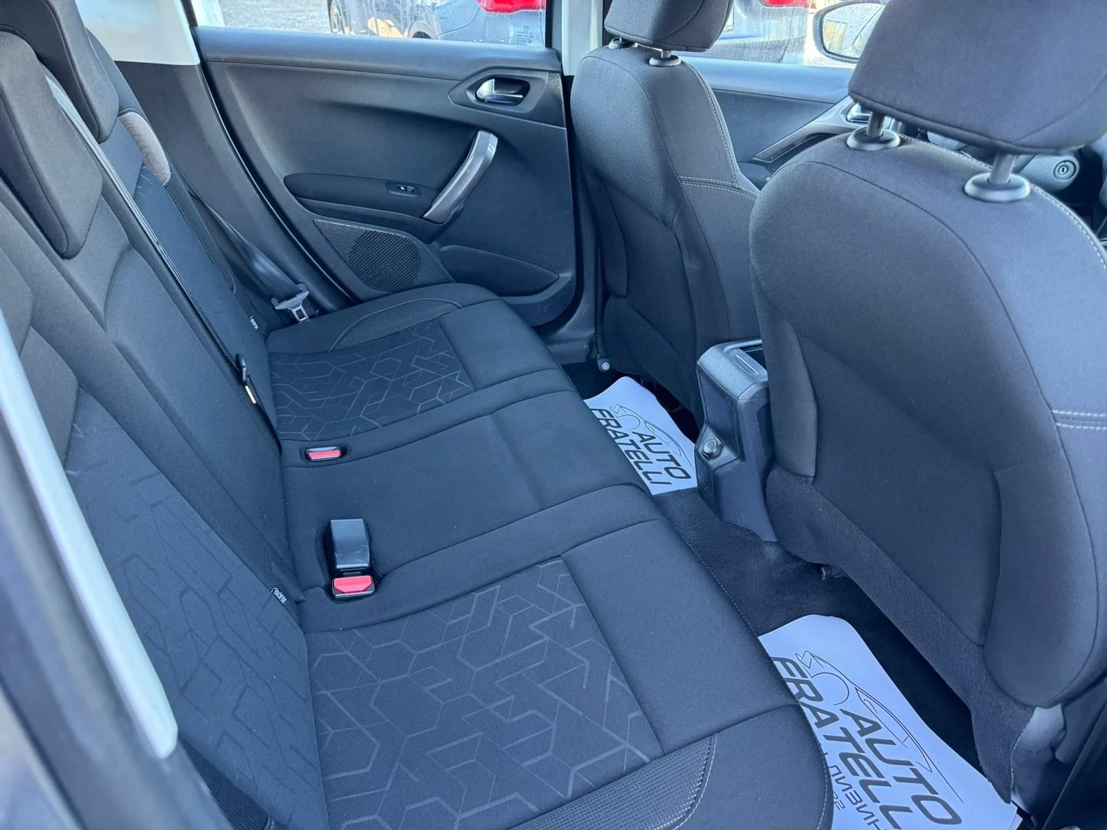 Peugeot 2008 1.2i  ^^ | Mobile.bg   12