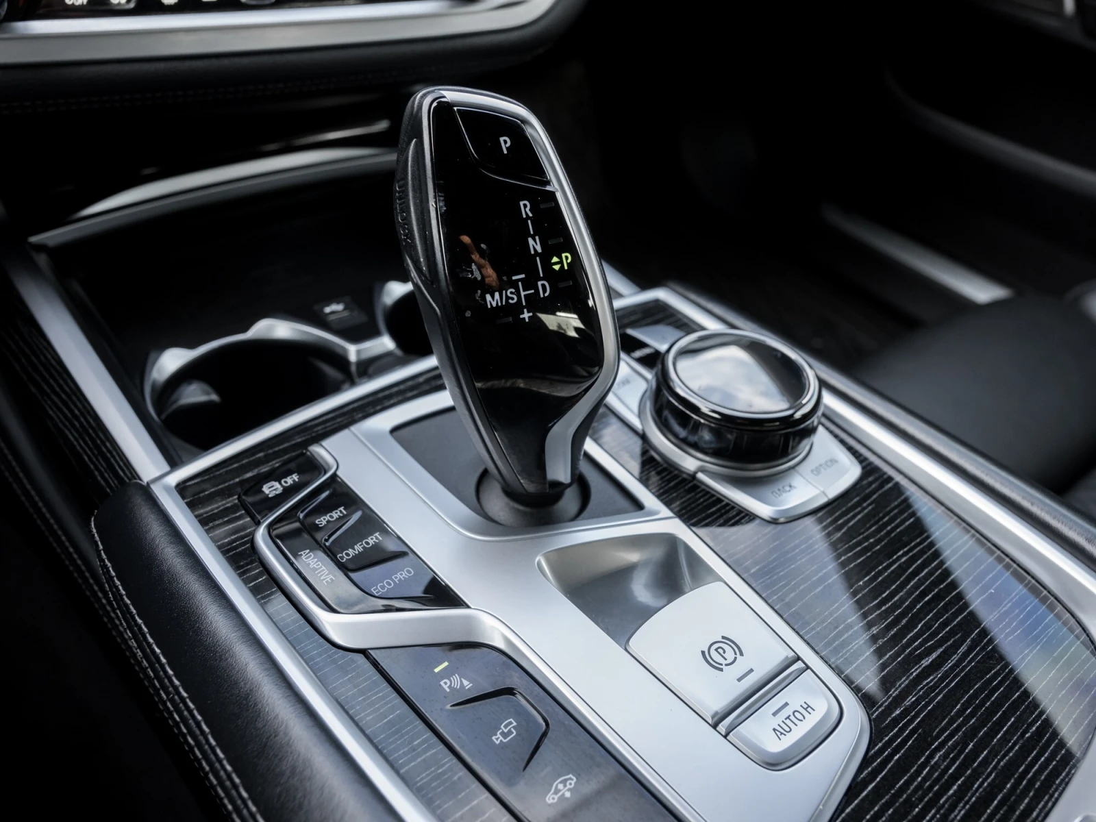 BMW 750 xDrive, С РЕГИСТРАЦИЯ&АВТО КРЕДИТ - изображение 10