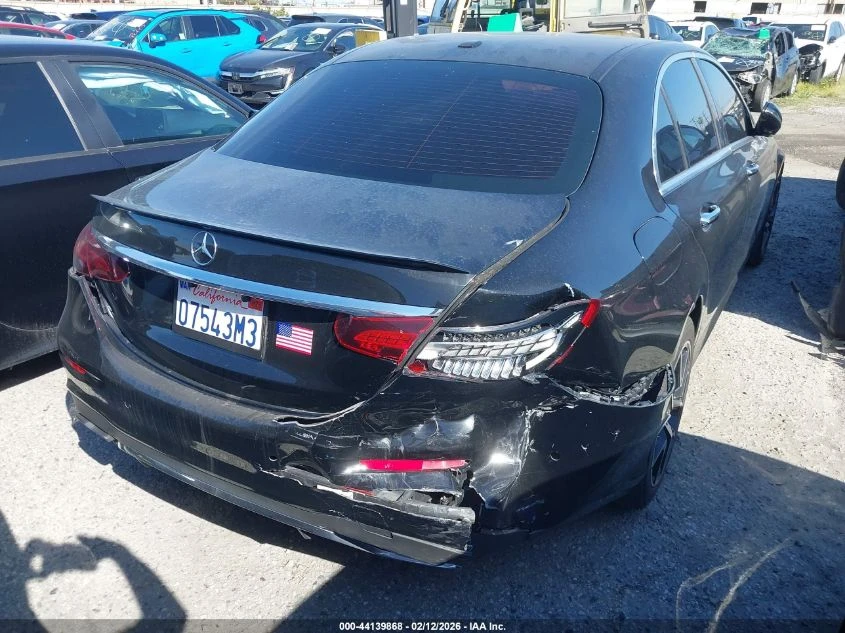 Mercedes-Benz E 350 2022 MERCEDES-BENZ E 350 - изображение 8