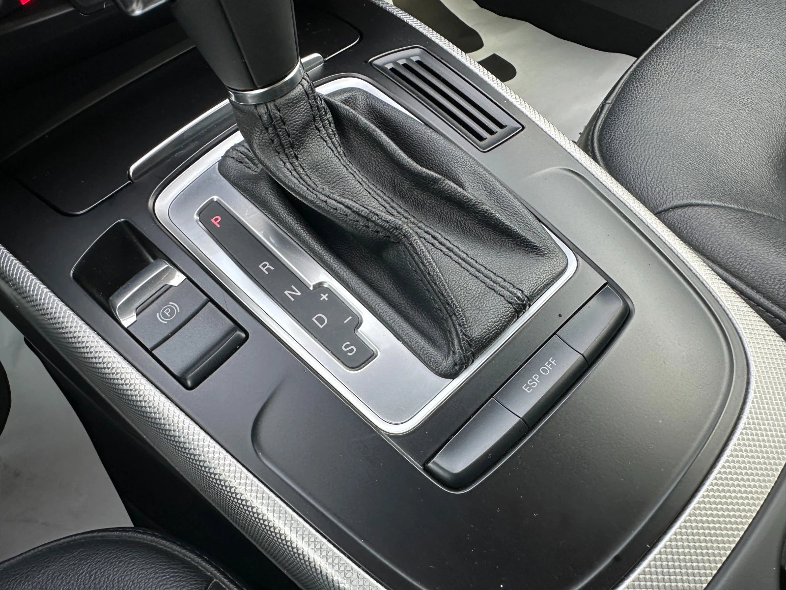 Audi A4 Allroad 3.0tdi/Quattro, снимка 11 - Автомобили и джипове - 53706164