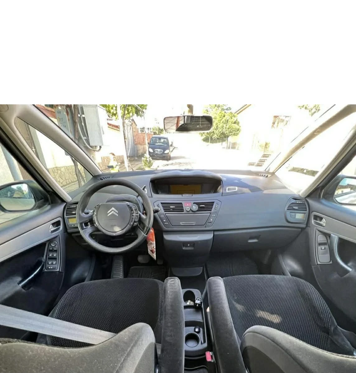 Citroen Grand C4 Picasso 1, 6 hdi , снимка 6 - Автомобили и джипове - 54068204