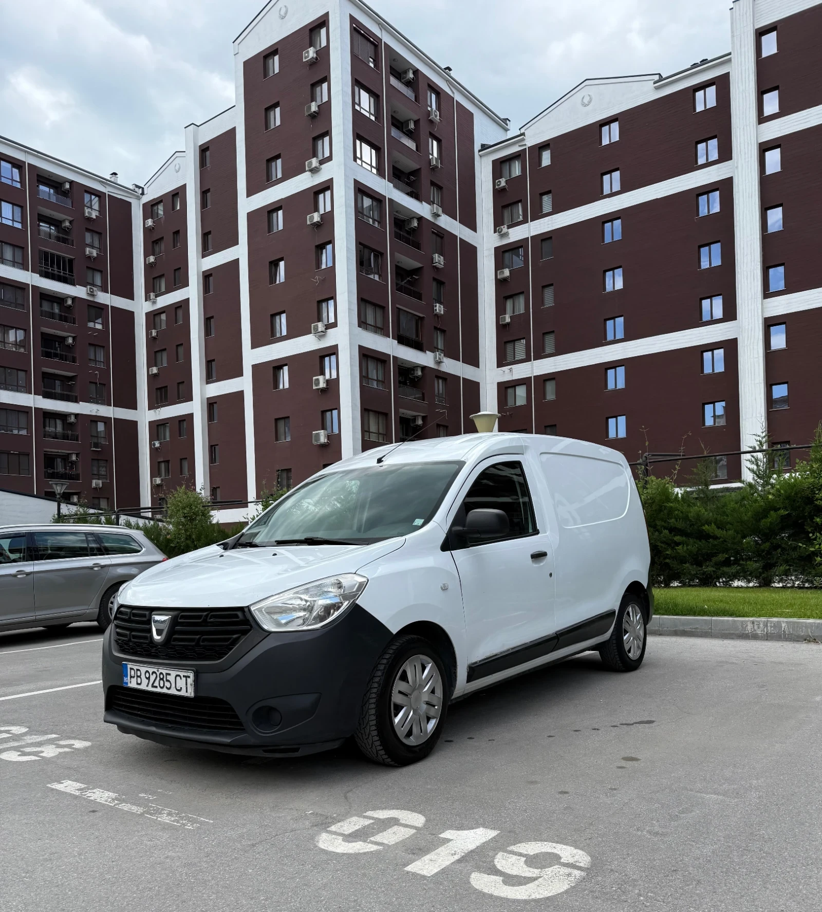 Dacia Dokker, снимка 15 - Автомобили и джипове - 54230290