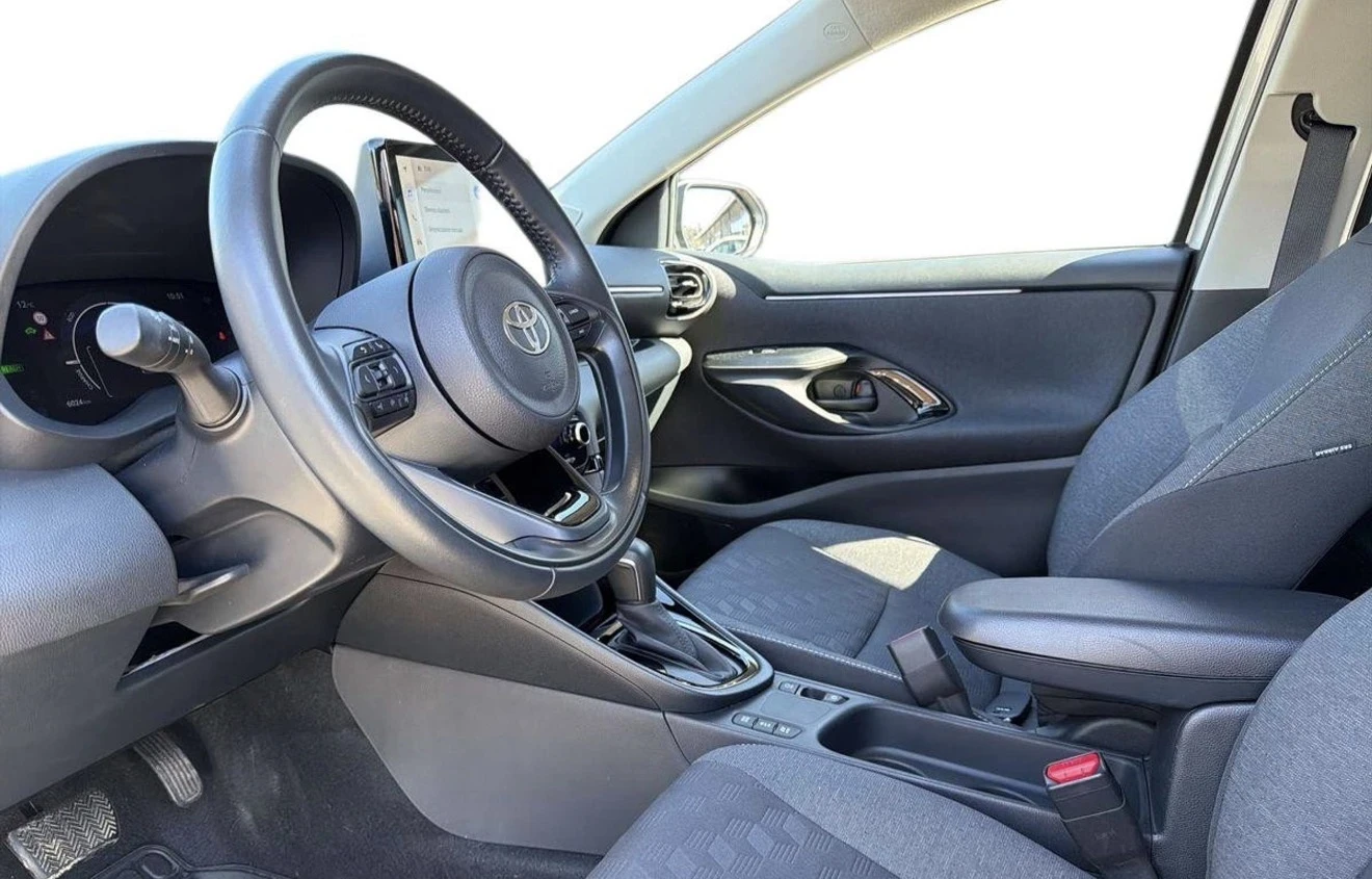 Toyota Yaris 1.5 hybrid 2024.� | Mobile.bg � ����������� 4