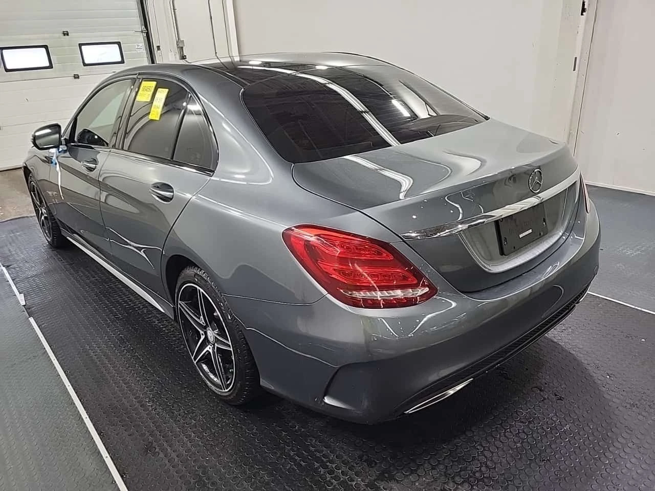 Mercedes-Benz C 300 * CARFAX * ЦЕНА ДО БГ, снимка 5 - Автомобили и джипове - 54727719