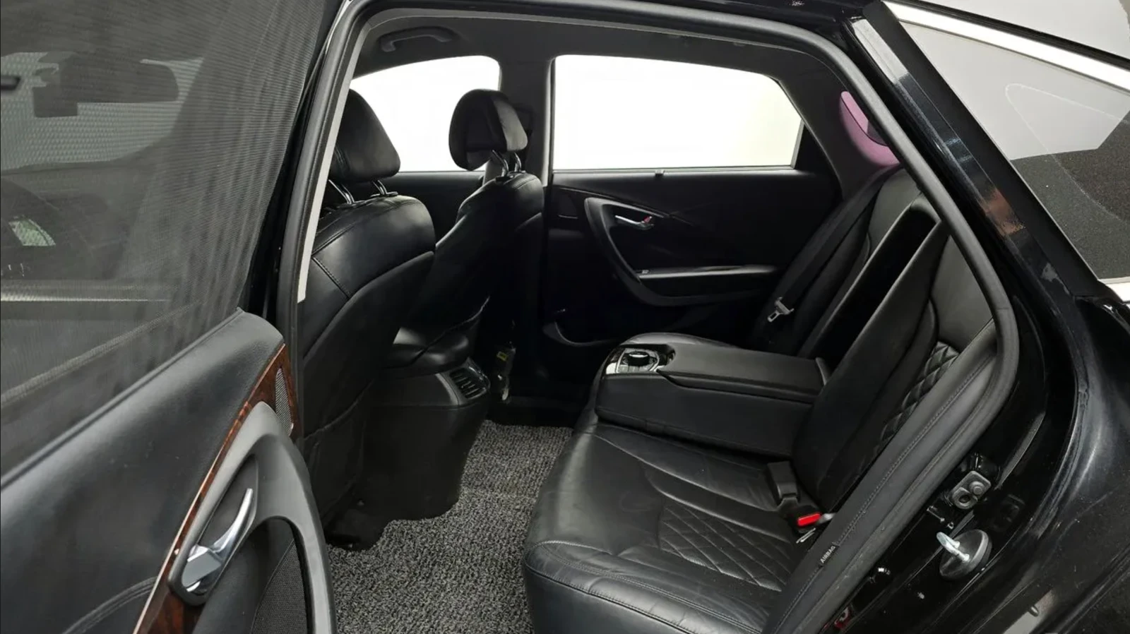 Hyundai Grandeur G330 PREMIUM, снимка 11 - Автомобили и джипове - 55059959