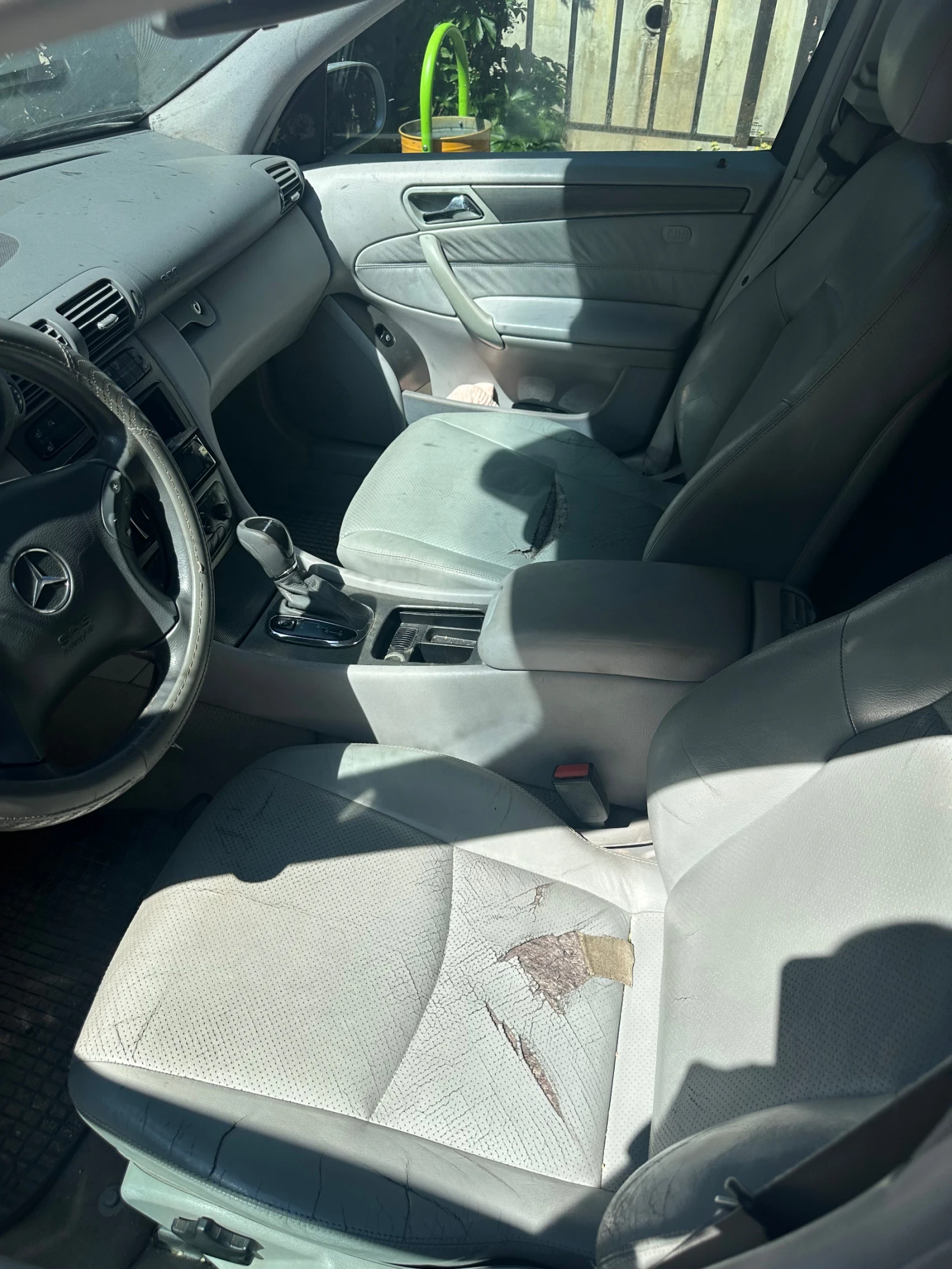 Mercedes-Benz C 220, снимка 12 - Автомобили и джипове - 55240045