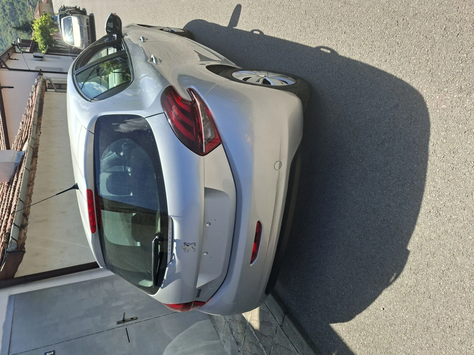 Peugeot 208, снимка 2 - Автомобили и джипове - 55244100
