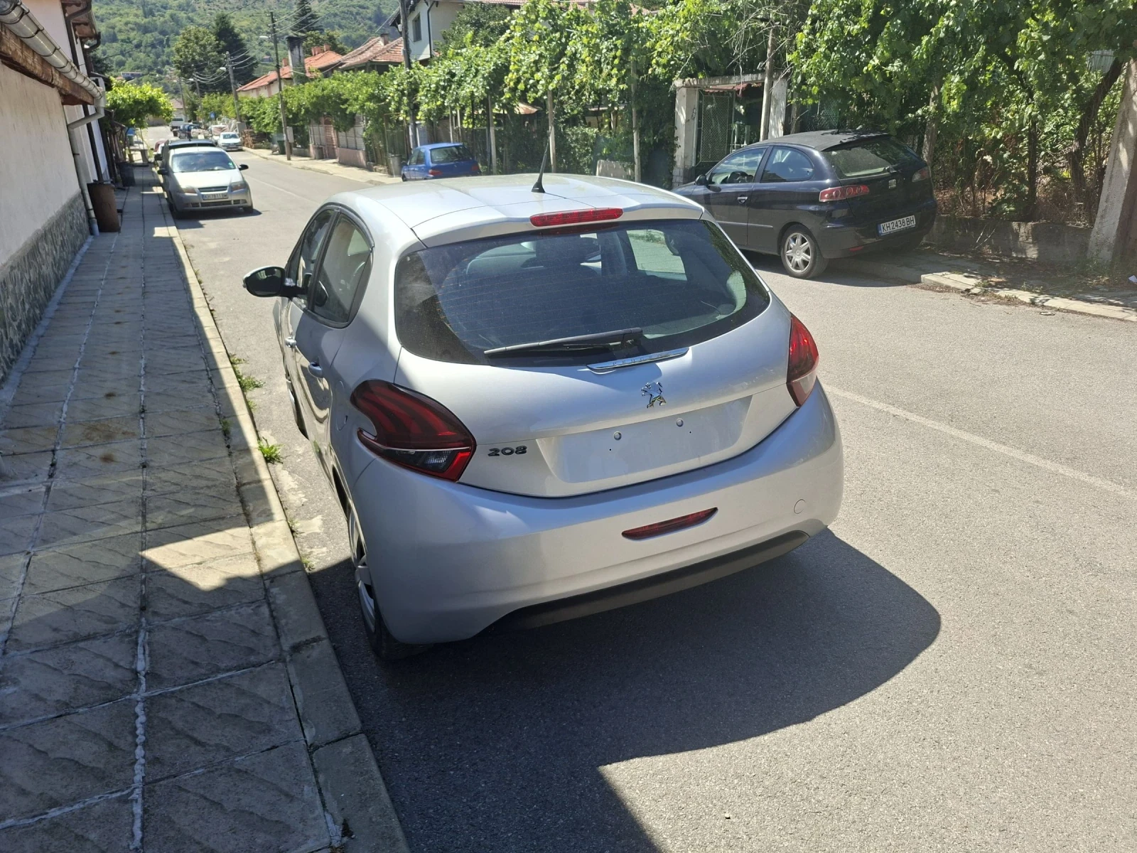 Peugeot 208, снимка 3 - Автомобили и джипове - 55244100