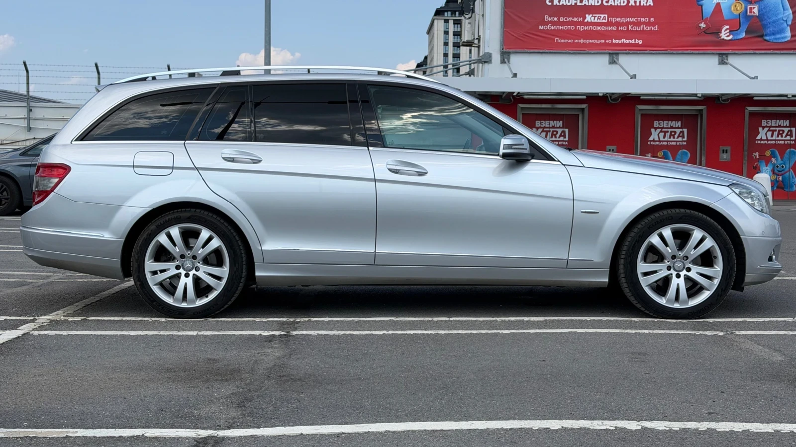Mercedes-Benz C 200 Пълна сервизна история | Реални километри, снимка 4 - Автомобили и джипове - 55342325