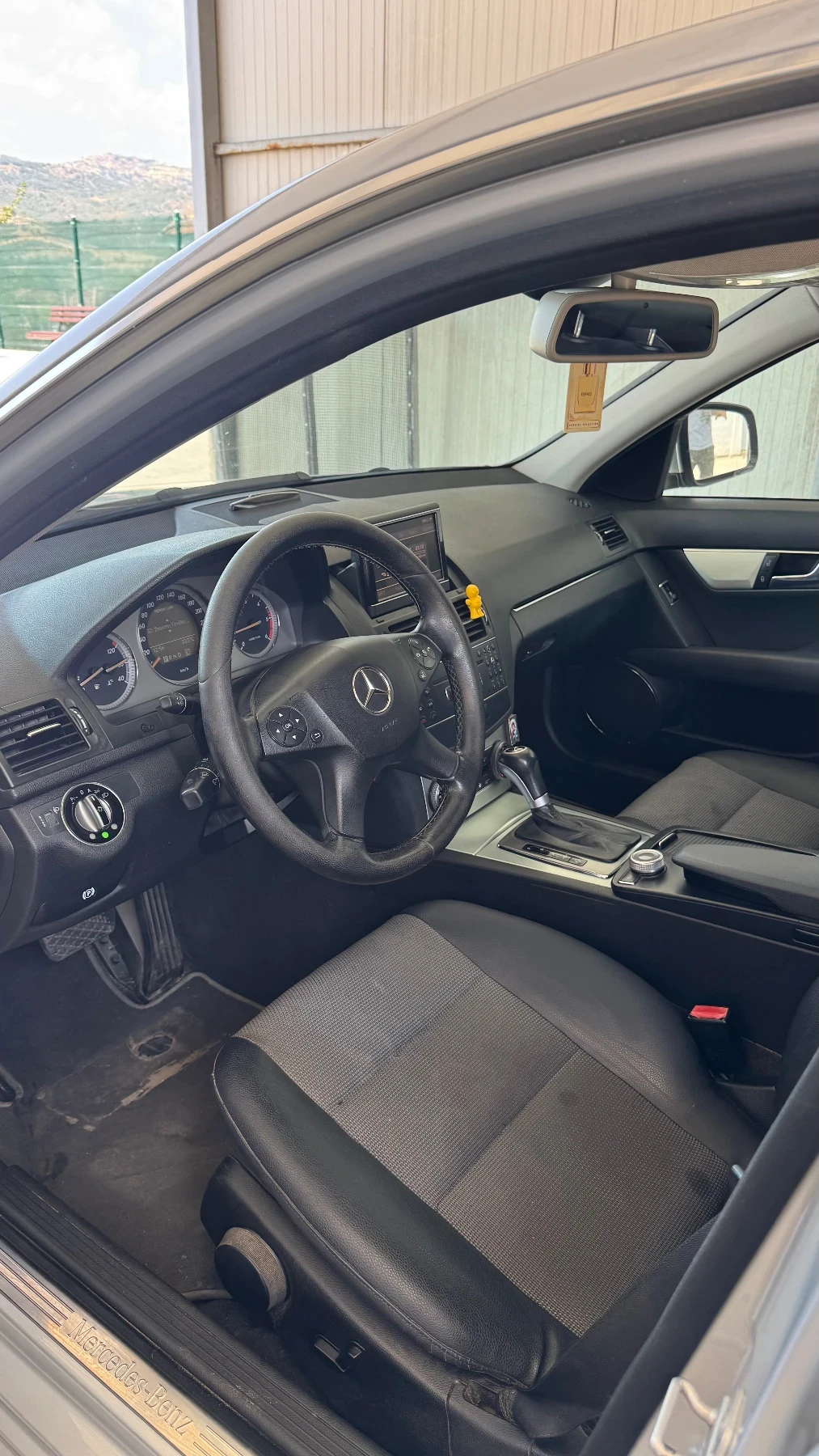 Mercedes-Benz C 220, снимка 7 - Автомобили и джипове - 55630323