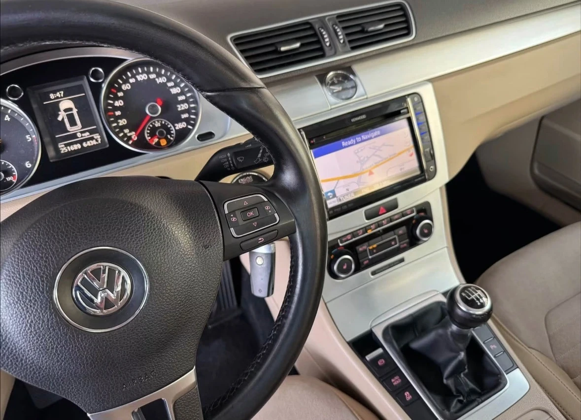 VW Passat 2, 0TDi* HIGH LINE* РЕАЛНИ КМ* EURO 5, снимка 10 - Автомобили и джипове - 55664394