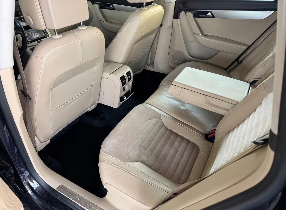 VW Passat 2, 0TDi* HIGH LINE* РЕАЛНИ КМ* EURO 5, снимка 16 - Автомобили и джипове - 55664394