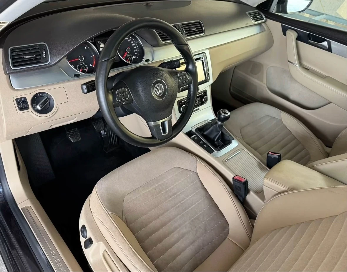 VW Passat 2, 0TDi* HIGH LINE* РЕАЛНИ КМ* EURO 5, снимка 11 - Автомобили и джипове - 55664394