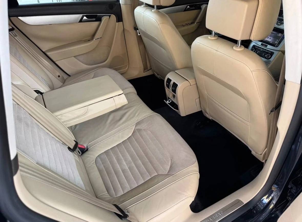 VW Passat 2, 0TDi* HIGH LINE* РЕАЛНИ КМ* EURO 5, снимка 15 - Автомобили и джипове - 55664394