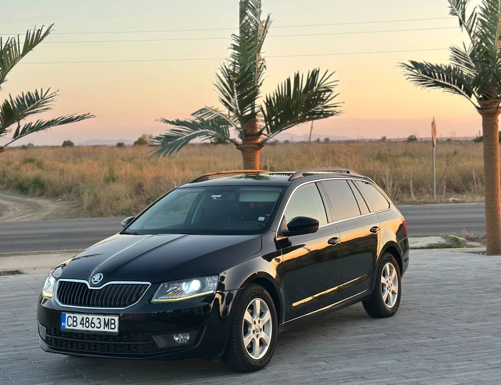Skoda Octavia 2.0 TDI /КОЖА/АВТОМАТИК/ОБСЛУЖЕНА