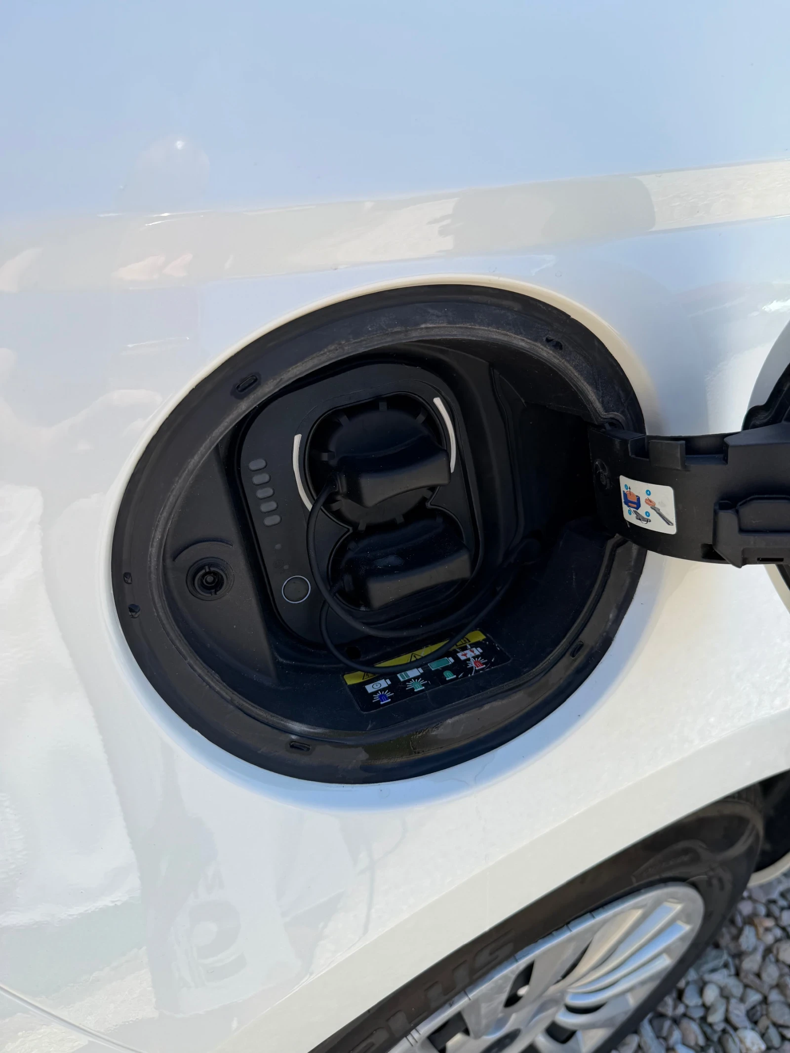 Fiat 500e 42KWh / Carplay / �������� �� 2031 | Mobile.bg � ����������� 12